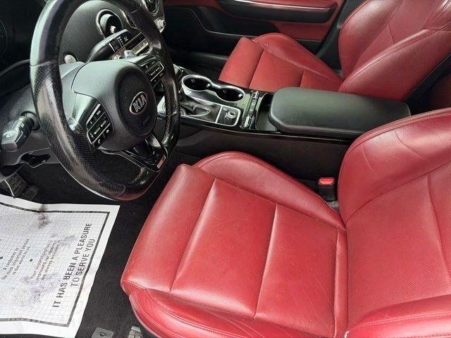 Kia Stinger  2021