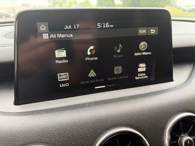 Kia Stinger  2021