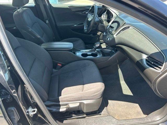 Chevrolet Malibu  2023