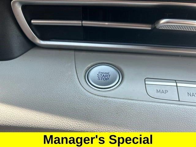 Hyundai Elantra  2023