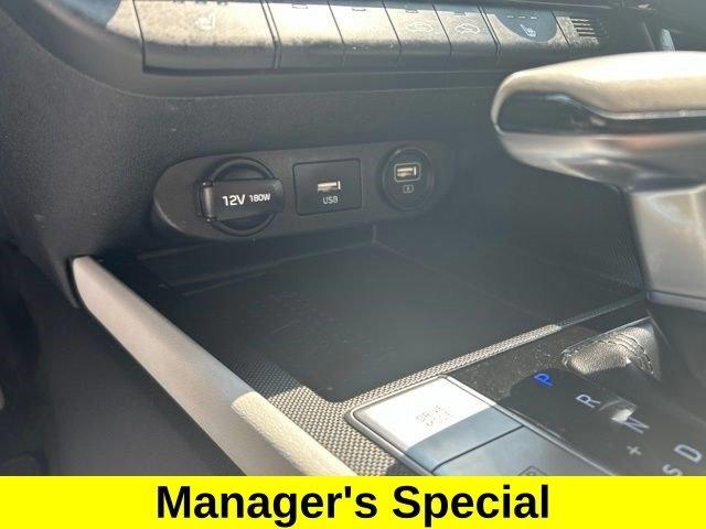 Hyundai Elantra  2023