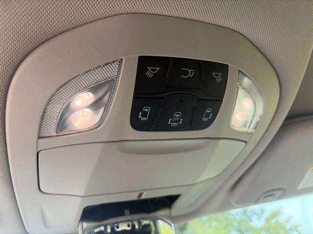 Chrysler Pacifica  2023