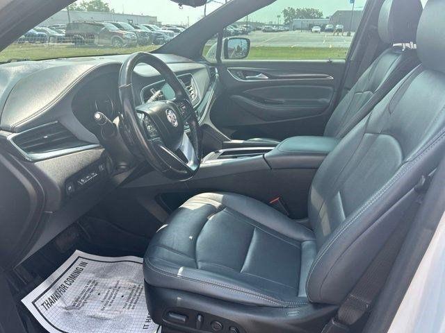 Buick Enclave  2022
