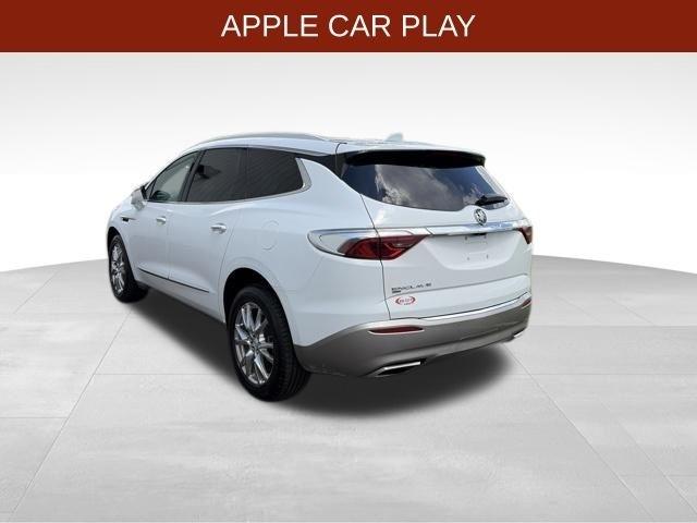 Buick Enclave  2022