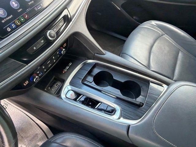 Buick Enclave  2022