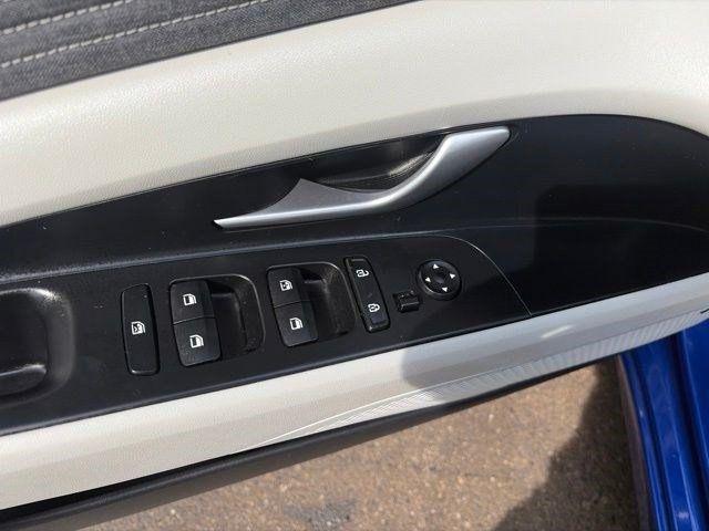 Hyundai Elantra  2023