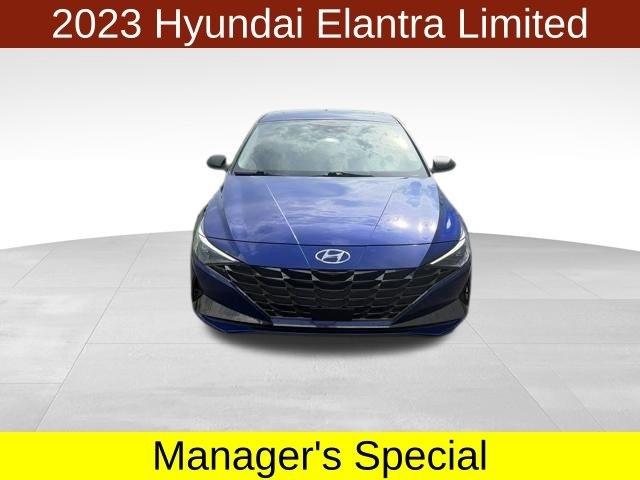 Hyundai Elantra  2023