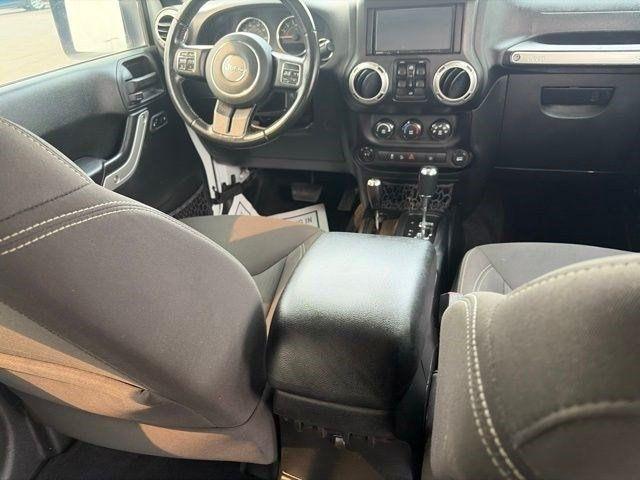 Jeep Wrangler  2017