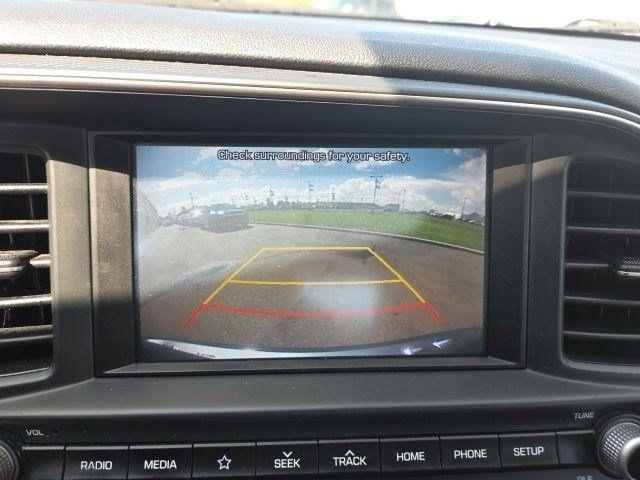 Hyundai Elantra  2019