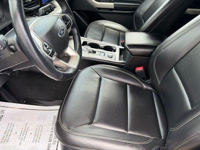 Ford Explorer XLT 4WD 2022