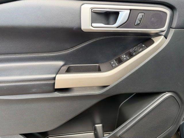 Ford Explorer XLT 4WD 2022