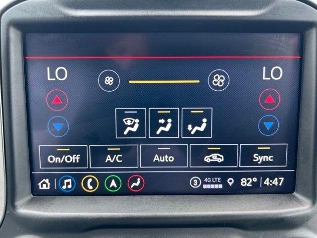 Chevrolet Silverado 1500  2021
