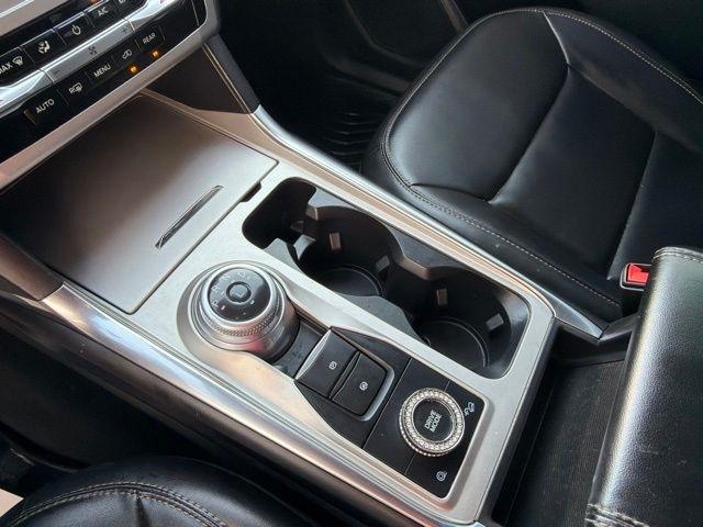 Ford Explorer  2022
