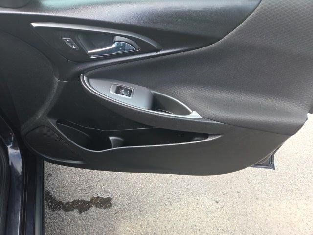 Chevrolet Malibu  2023