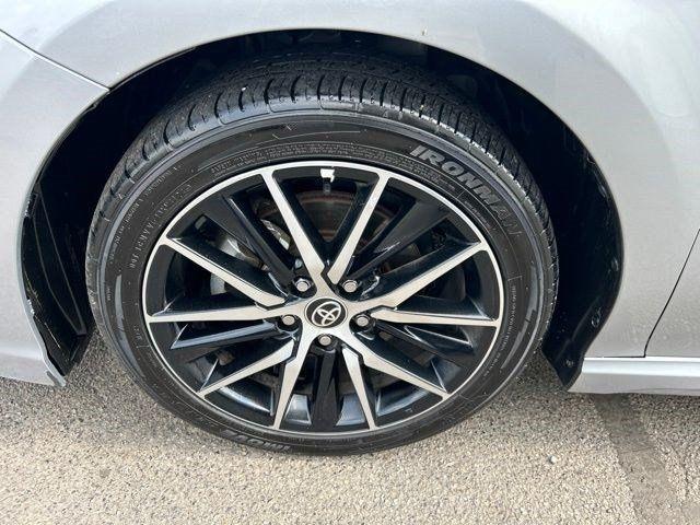 Toyota Camry  2024