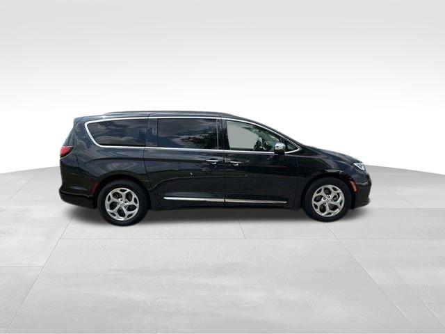 Chrysler Pacifica  2023
