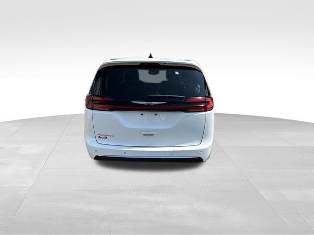 Chrysler Pacifica  2024