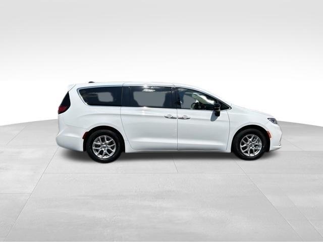 Chrysler Pacifica  2024