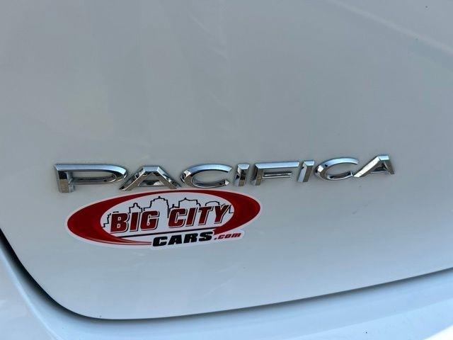 Chrysler Pacifica  2024