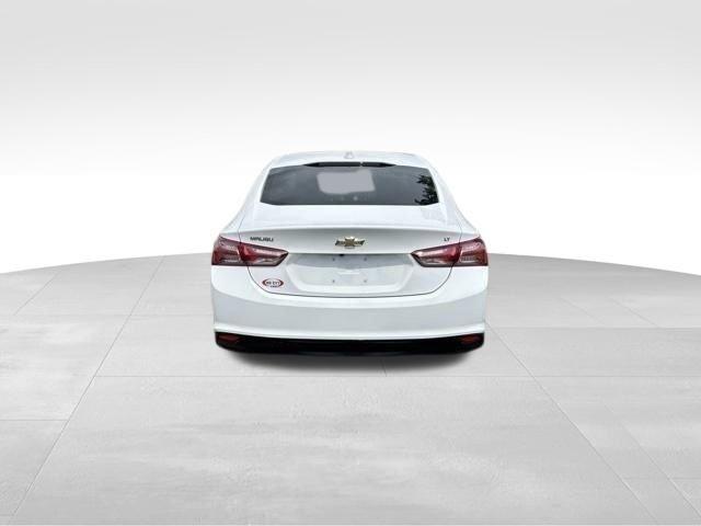 Chevrolet Malibu  2022