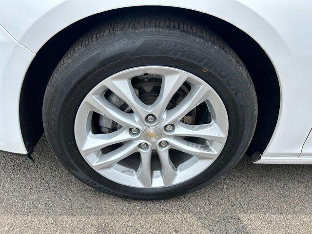Chevrolet Malibu  2022