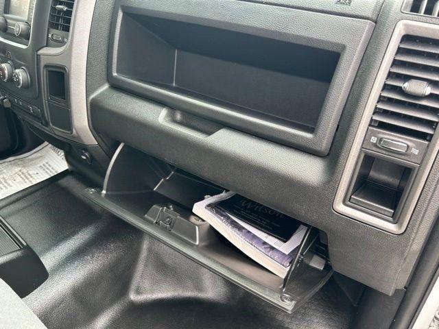 RAM 1500 Classic Tradesman 4x2 Crew Cab 6'4" Box 2023