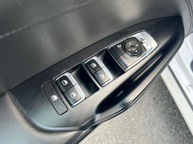 Kia K5  2023
