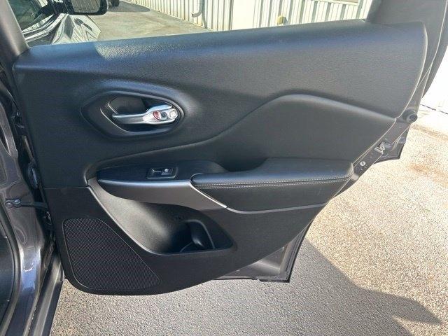 Jeep Cherokee  2019