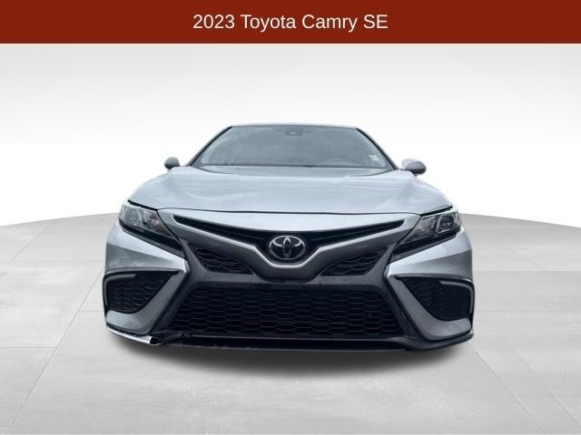 Toyota Camry  2023
