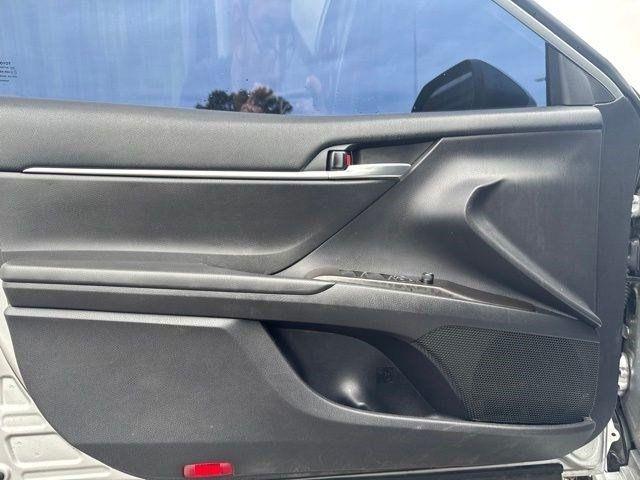 Toyota Camry  2023