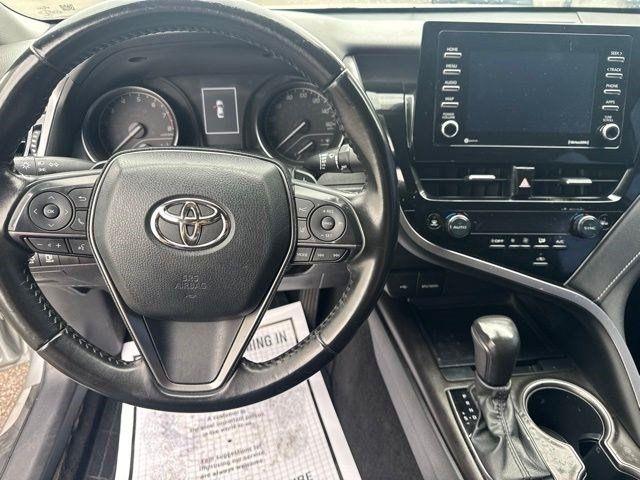 Toyota Camry  2023