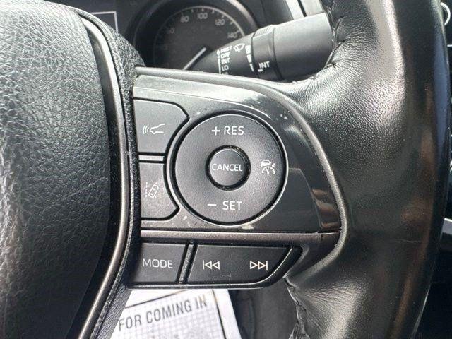 Toyota Camry  2023