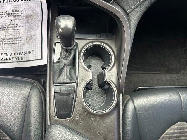 Toyota Camry  2023
