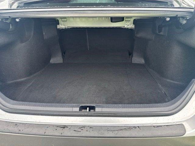 Toyota Camry  2023