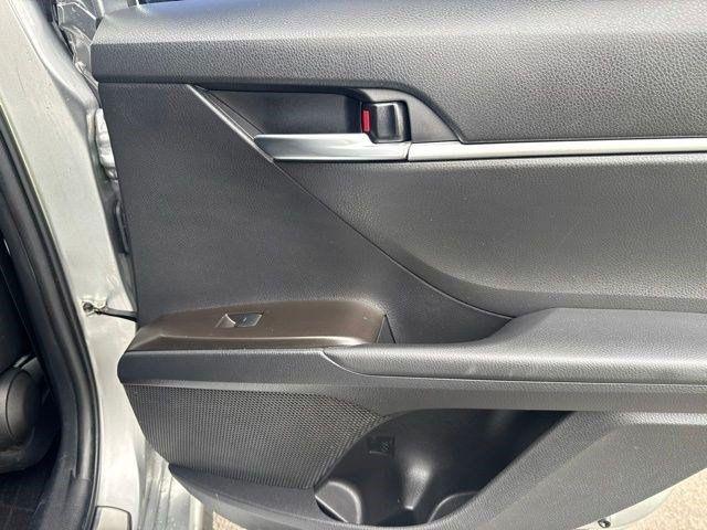 Toyota Camry  2023