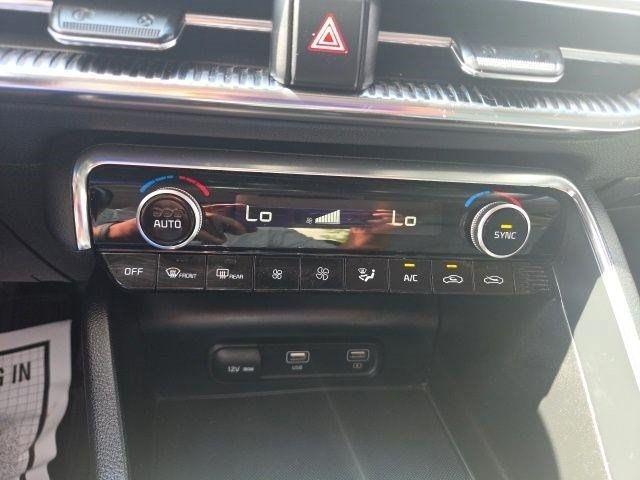 Kia K5  2023
