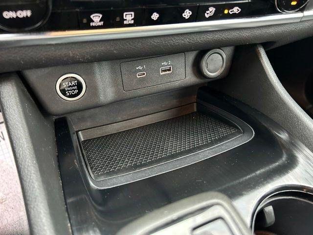 Nissan Rogue  2023