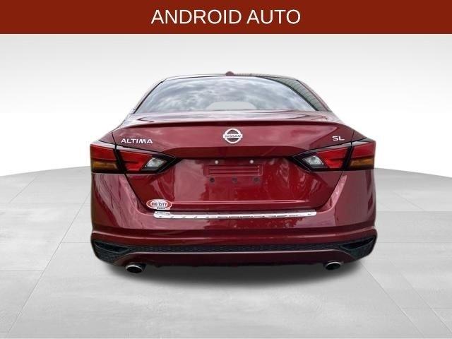 Nissan Altima  2021