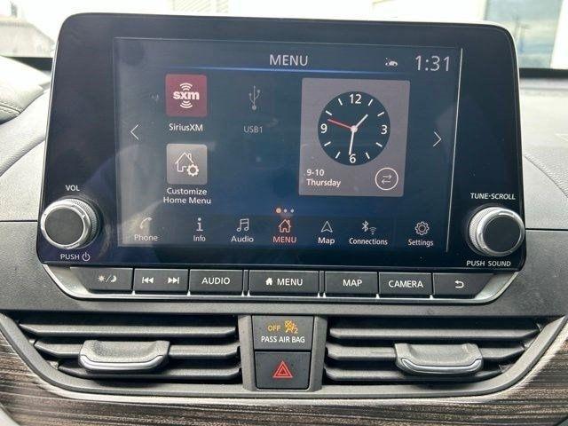Nissan Altima  2021
