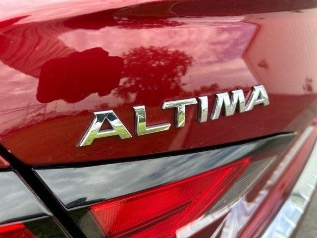 Nissan Altima  2021