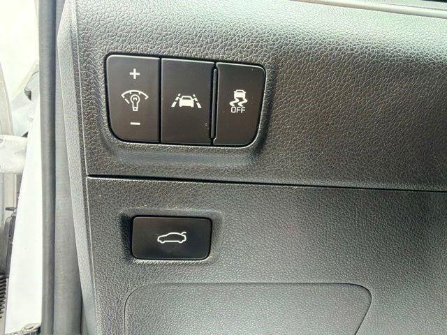 Kia K5  2023