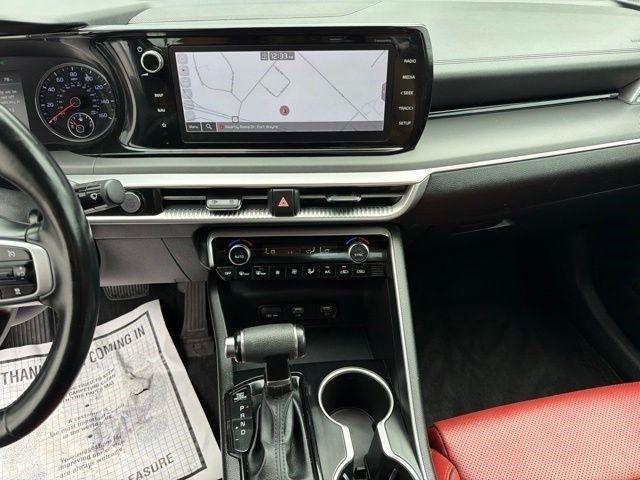 Kia K5  2023