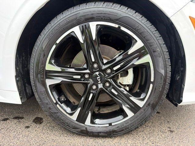 Kia K5  2023