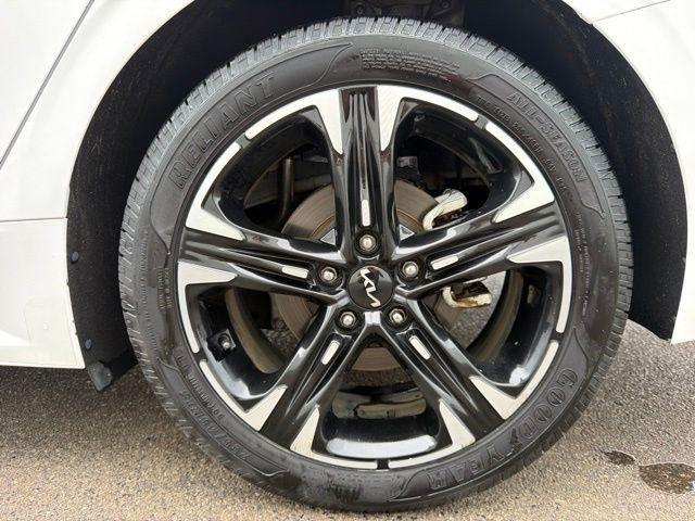 Kia K5  2023