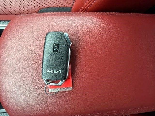 Kia K5  2023