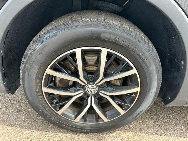 Volkswagen Tiguan  2021
