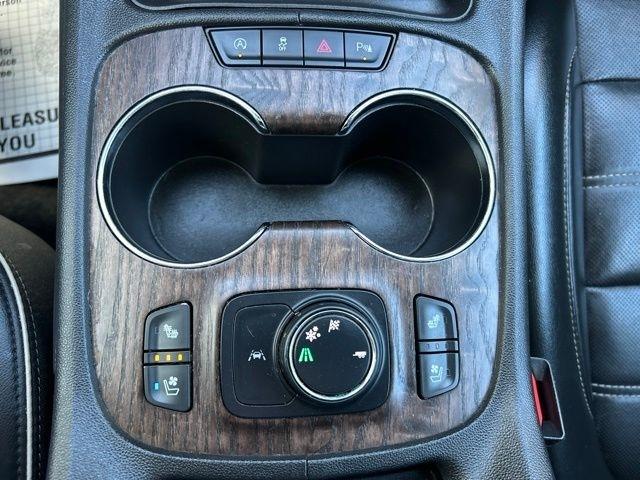 GMC Acadia  2021