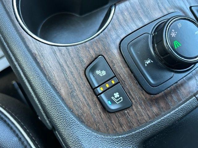 GMC Acadia  2021
