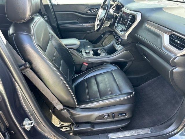 GMC Acadia  2021