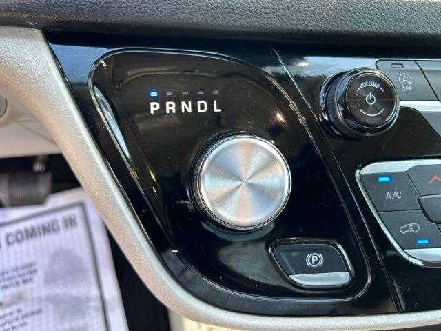Chrysler Pacifica  2024